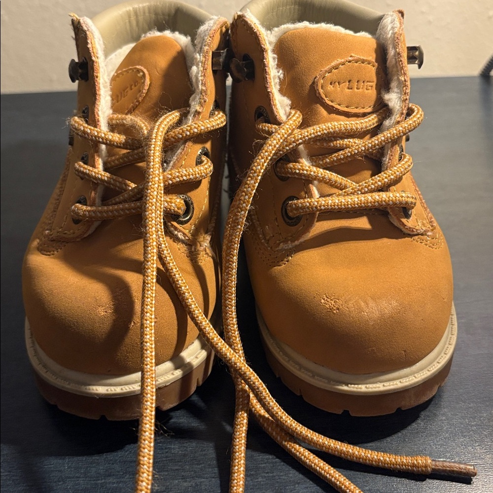 Lugz Work Boots Sz 5 Tan Kids Baby Ankle